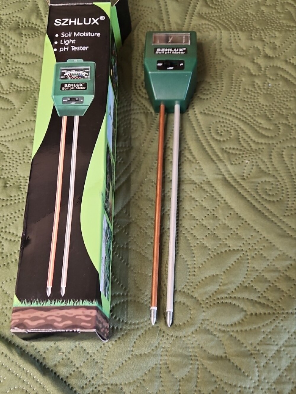 Green Soil Moisture, Light & pH Tester